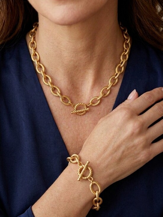 Jewelry - Chunky Gold Chain Toggle Necklace & Bracelet Set Twisted Oval Links